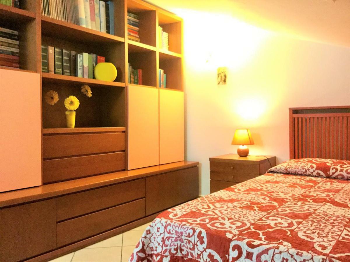 Appartamento Oristano Citta Buitenkant foto